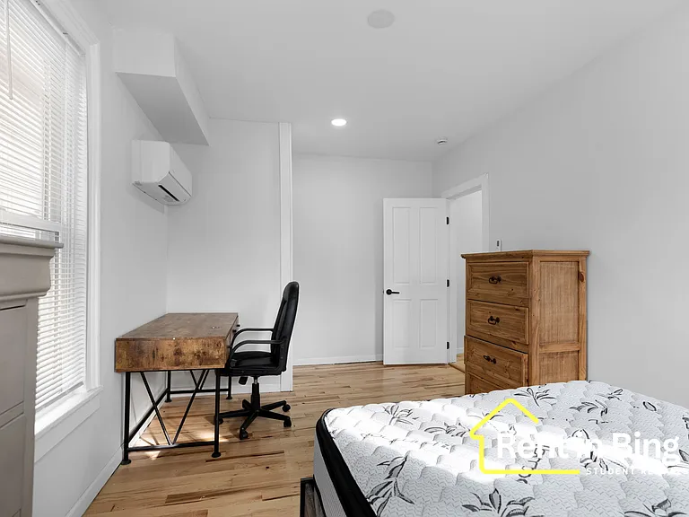 38 Seminary Ave — Photo 13