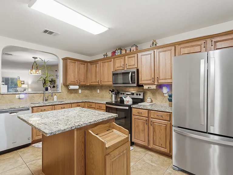 2909 Ashwood Rd — Photo 14
