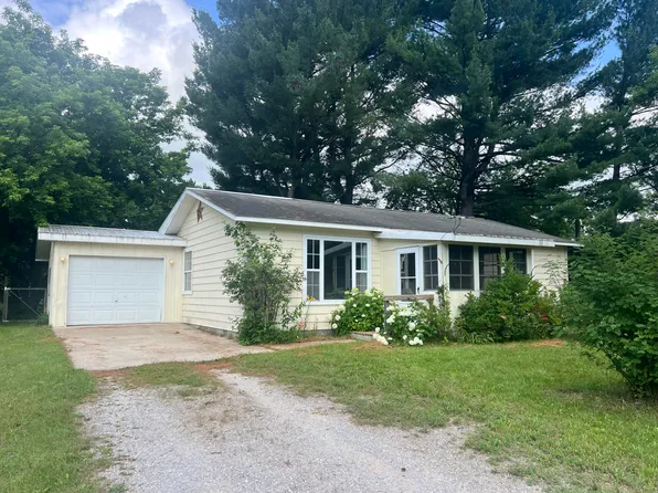 6339 Frederic St, Frederic, MI 49733