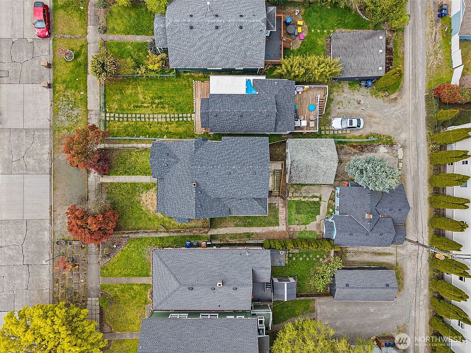 1st image of 409 S 30th Street