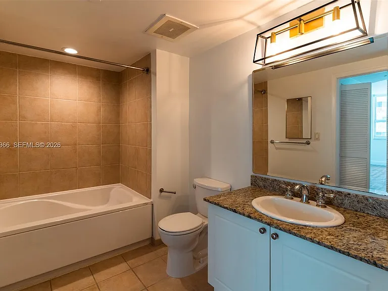 19501 W Country Club Dr #1603 — Photo 16