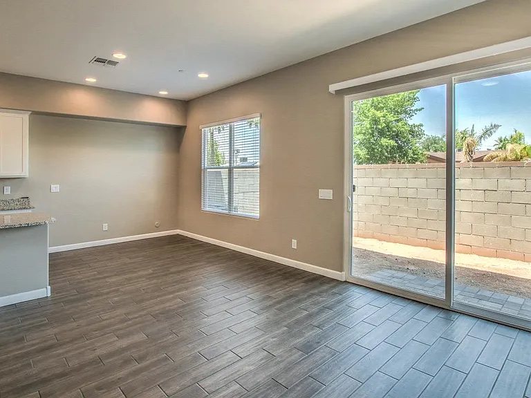 4320 E Granada Rd — Photo 6