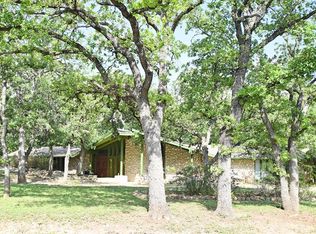 119 Royal Oaks Rd, Kerrville, TX 78028