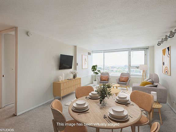 4th image of 2728 N Hampden Ct APT 1910
