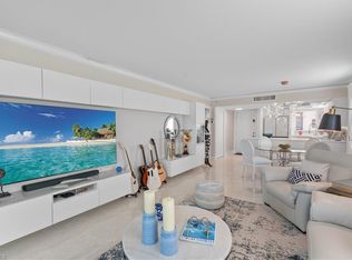 9 High Point Cir N APT 101, Naples, FL 34103