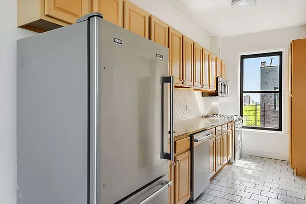 Rented by Akelius Real Estate Management | media 12