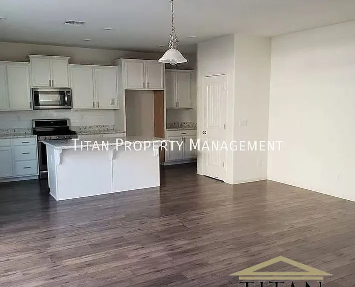 3105 Mabry Dr — Photo 3