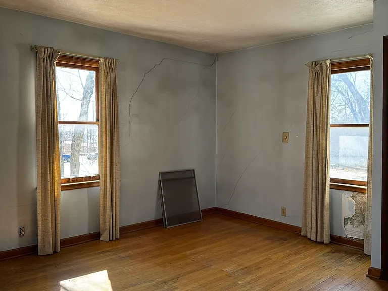 1131 S Section Line Rd — Photo 29