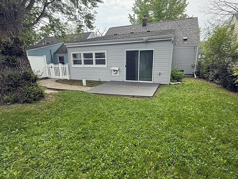 17393 Lincoln Ave — Photo 24