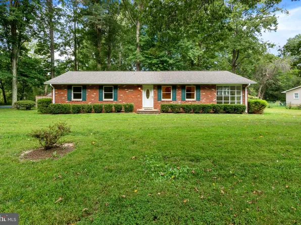 6525 Valley Rd, La Plata, MD 20646