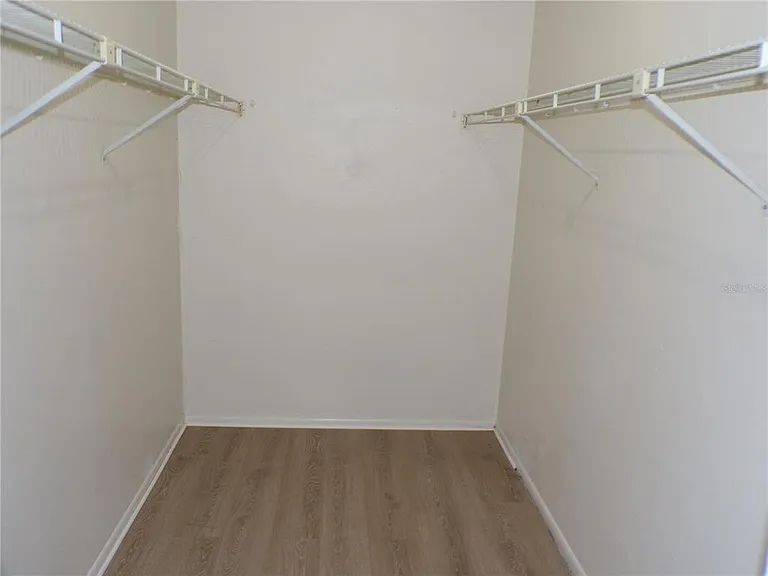 10104 Willmington Blvd — Photo 9