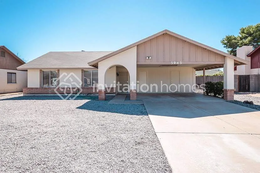 3943 W Windrose Dr