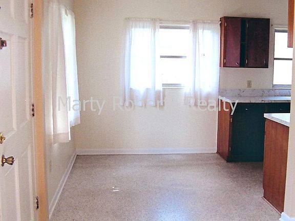3rd image of 1020 N New Hampshire Ave