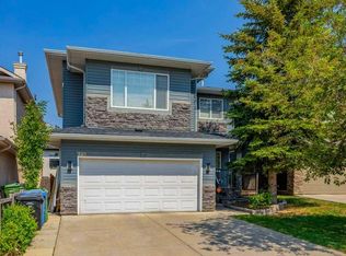 540 SE Panatella Ct NW, Calgary, AB T3K5Z7