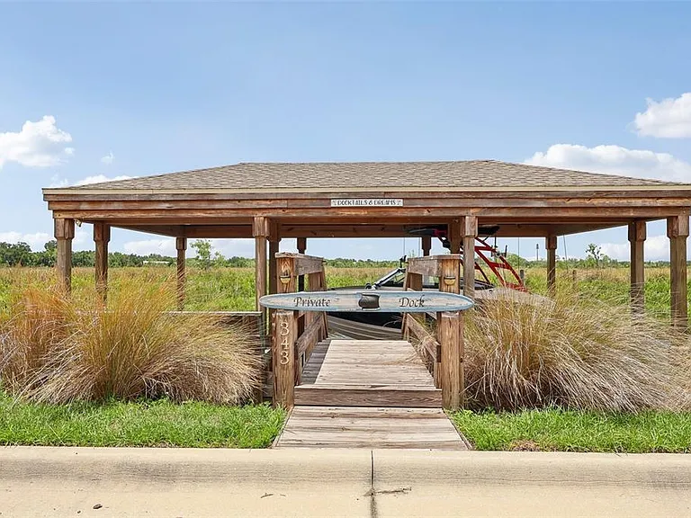 343 Blue Cypress Dr — Photo 47