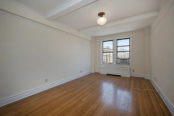 Rented by Rita S Citrin, LREB | media 25