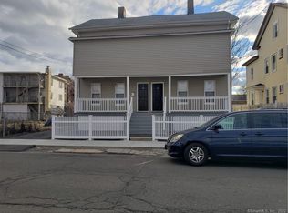 66 Crescent Pl, Bridgeport, CT 06608