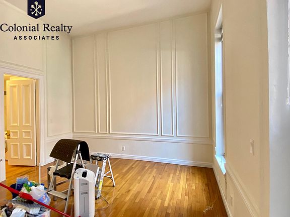5th image of 31 Marlborough St #2A