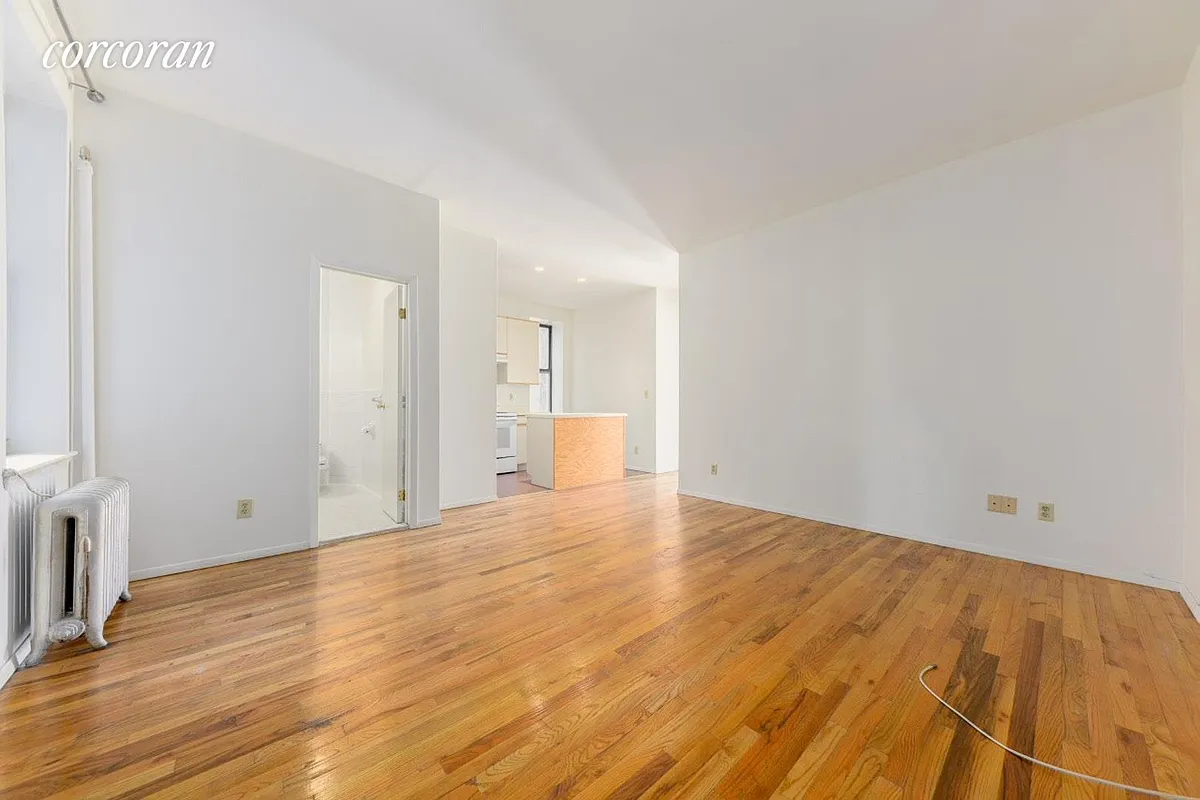 Building Photo - 101 W 104th St #2