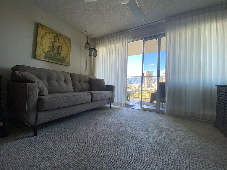 2211 Ala Wai Blvd — Photo 5