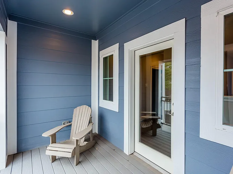 2413 Detering St — Photo 34