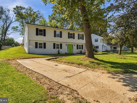 3rd image of 4107 Canterbury Way