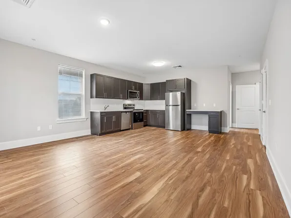 1900 Crescent Way, Cherry Hill, NJ