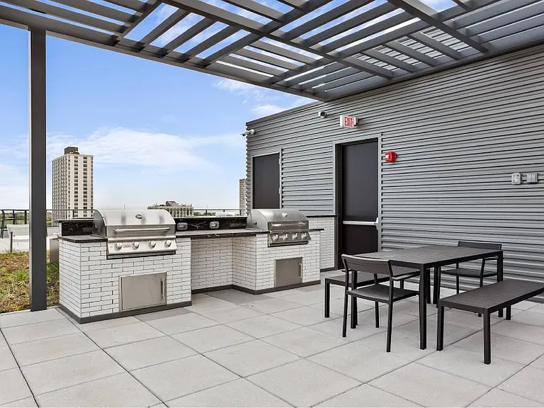 Upshore Residences — Photo 13