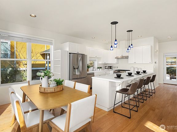 5th image of 10538 157 Avenue NE