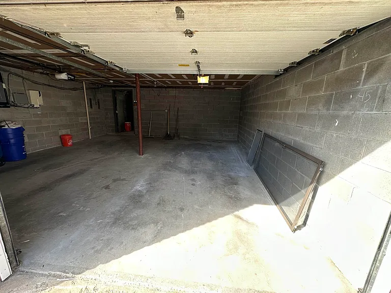 407 Jane St #1 — Photo 16