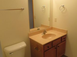 135 Nordic Way, Slinger, WI 53086