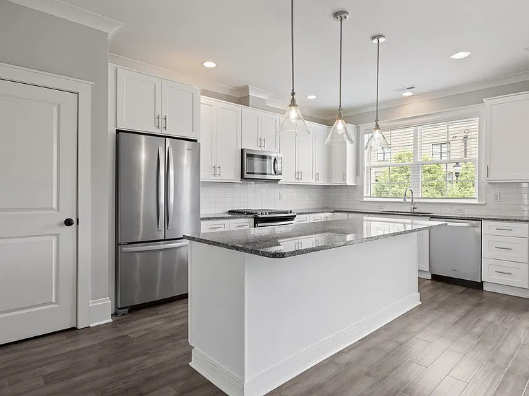 210 Asher Springs Cir — Photo 16