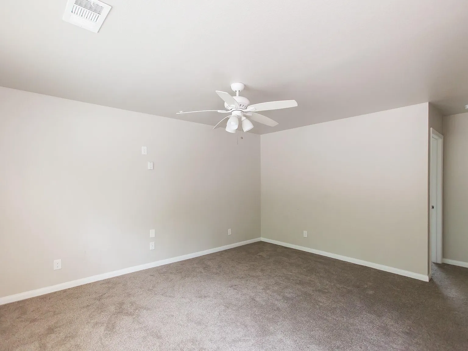 2 bed, 2.0 bath, 850 sqft, $950 — Photo 2