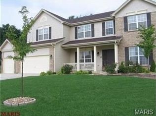 904 Bentley Park Cir, O'Fallon, MO