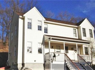 88 Wigwam Hill Dr, Worcester, MA 01605