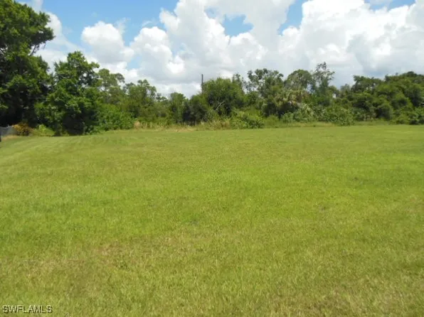 12356 4th St, Fort Myers, FL 33905
