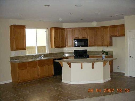 3rd image of 985 Wind Cave Pl