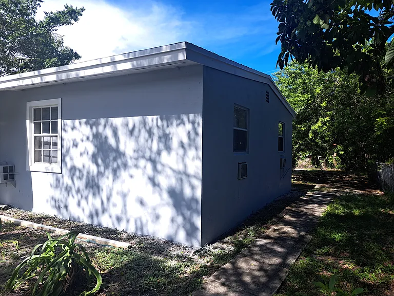 1158 Chateau Park Dr — Photo 3