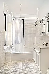 Rented by Barkoff Residential 