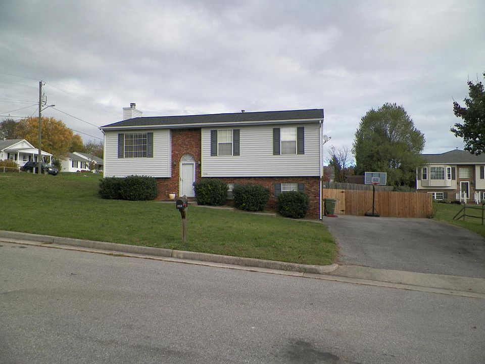 1st image of 1814 Epps Dr