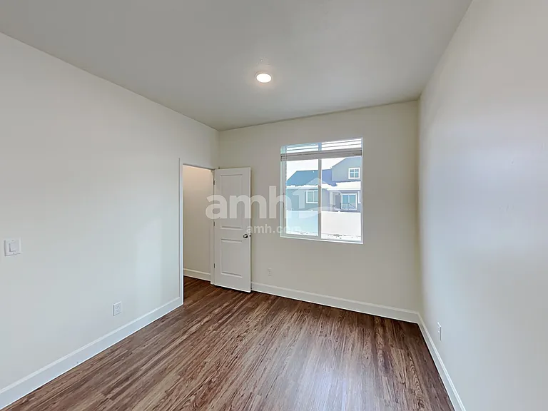 2613 W 3340 S — Photo 19