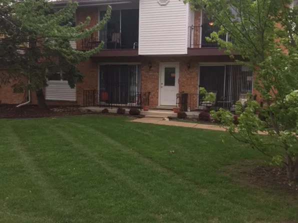 15270 El Cameno Ter #2, Orland Park, IL 60462