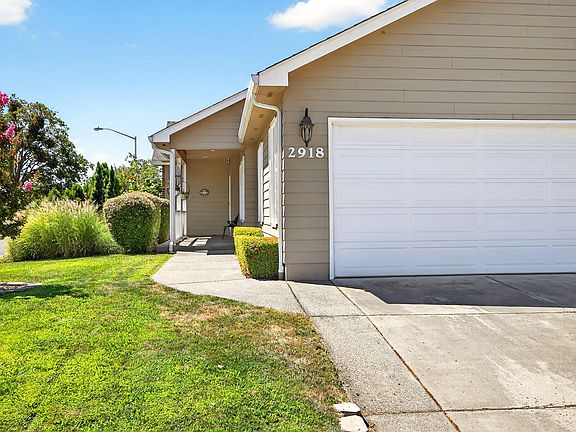 5th image of 2918 Brookdale Dr