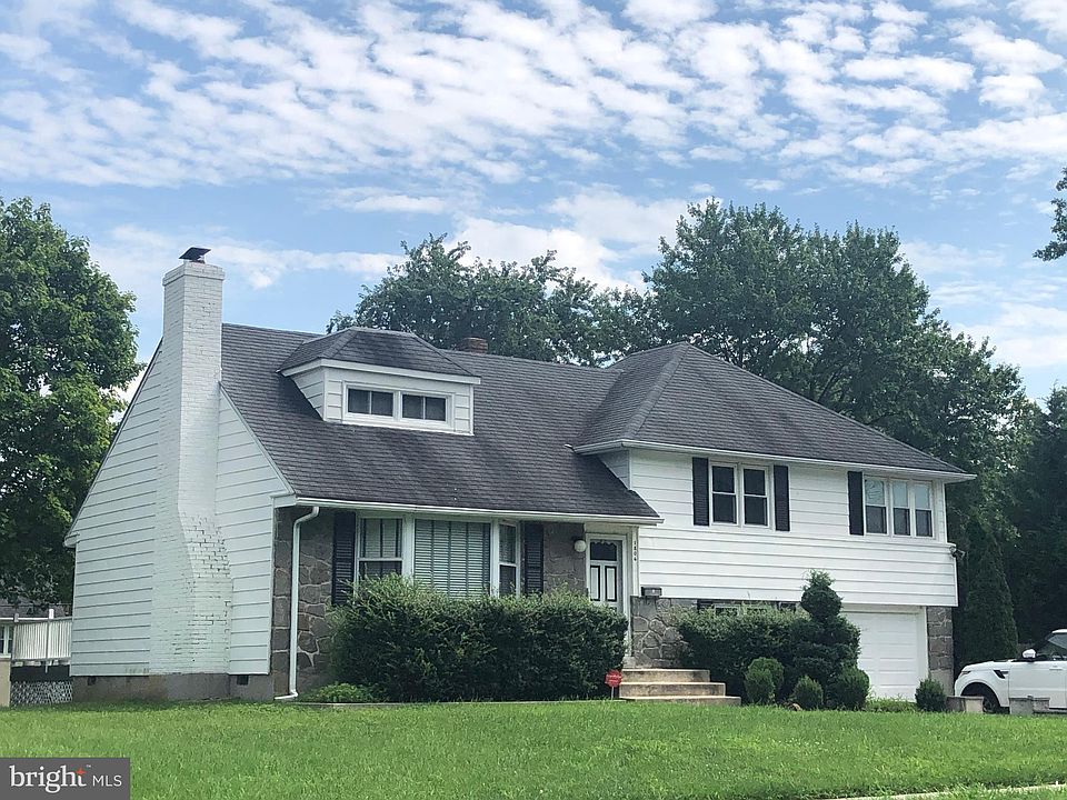 1st image of 1806 Floral Dr