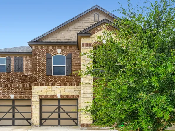 1513 Foxglove Dr, Lockhart, TX 78644