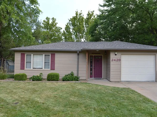 2429 Buttonwood Dr, Manhattan, KS 66502