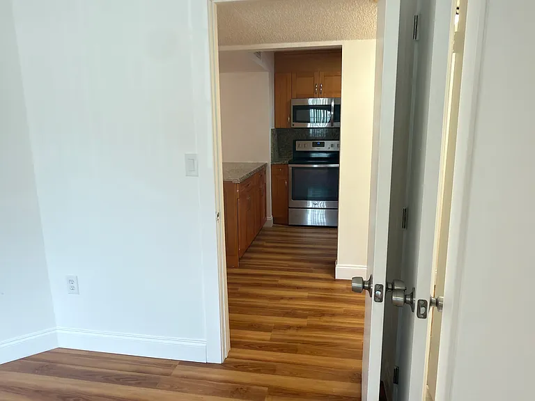 469 NE 207th Ln #101 — Photo 9