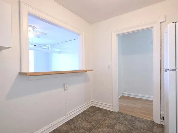 1055 Blvd East image 6 of 22