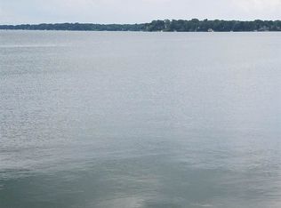 2094 Barber Dr, Stoughton, WI 53589