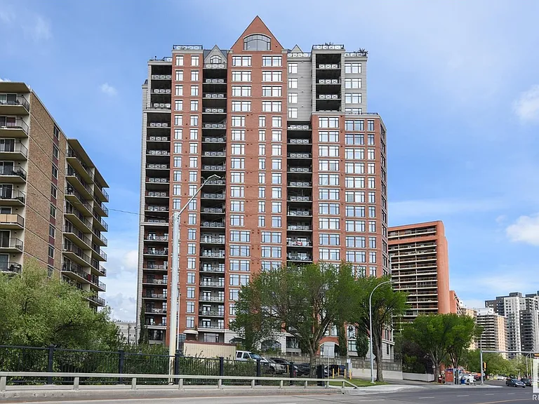 9020 Jasper Ave NW #606 — Photo 2